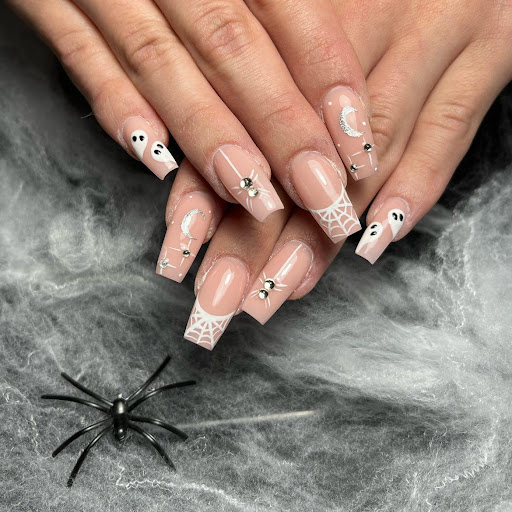 NABYY NAILS & BY ALEX - Lorient - Thumbnail