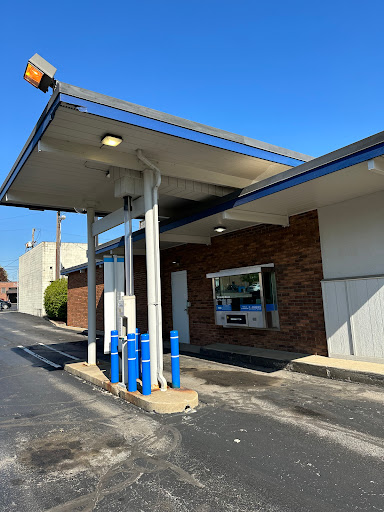 Farmers National Bank Drive-Thru