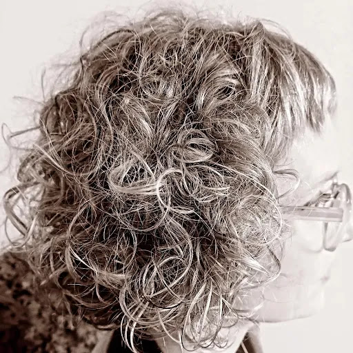 StudioHair - Thumbnail