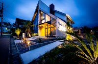 The Villa & Barrel Lounge