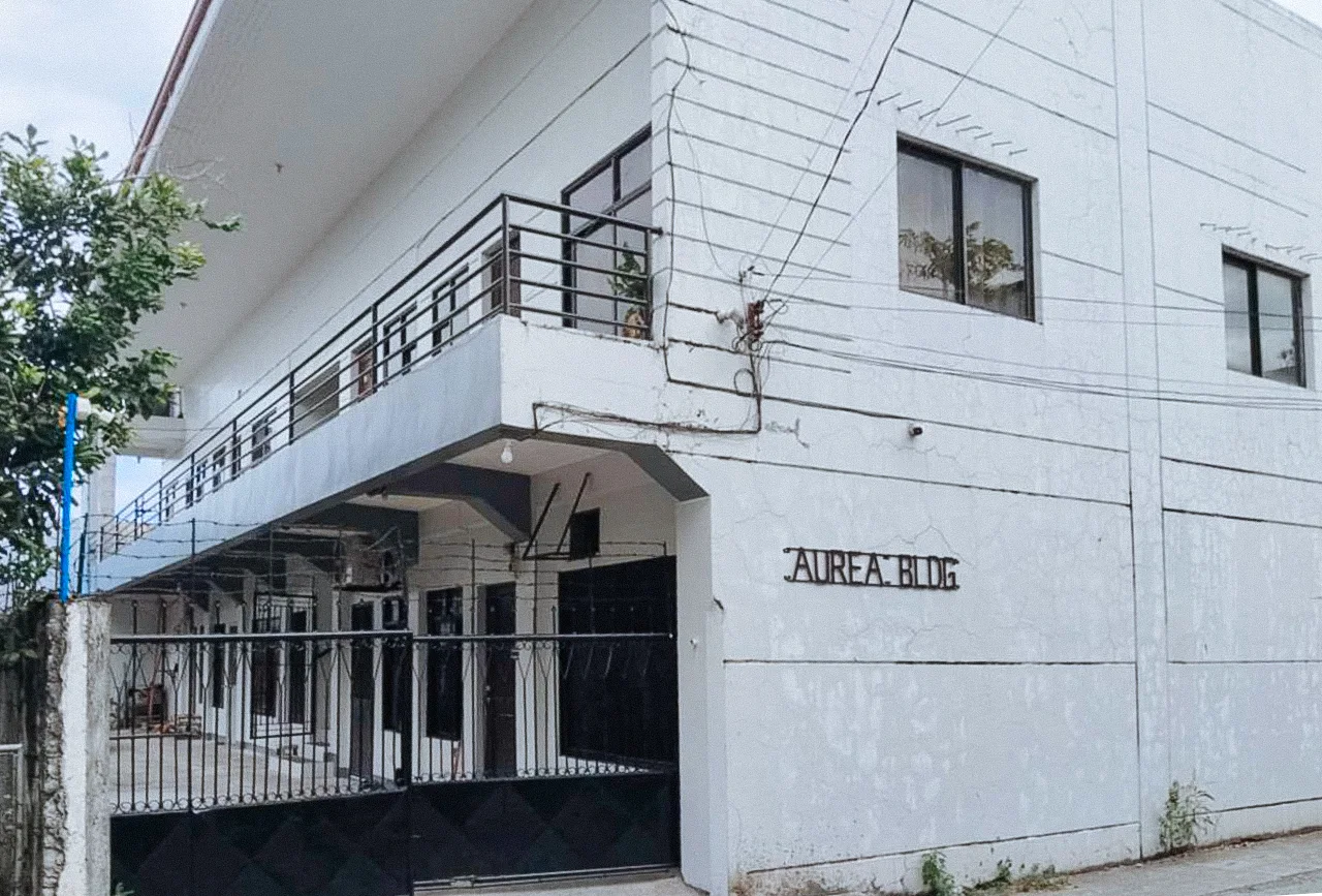 RedDoorz @ Aurea Apartelle