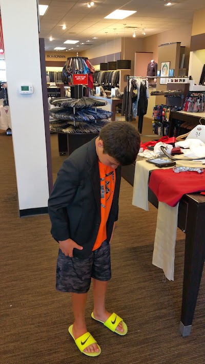 Photos of Men's Wearhouse
