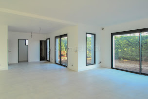 Photo n°23 de Siham Belhadi Immobilier iad France à Saint-Maur-des-Fossés (Agence de location immobilière)