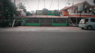 Photos of Kennys Bar Flatshop