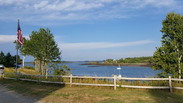 Harris Point Shore Cabins