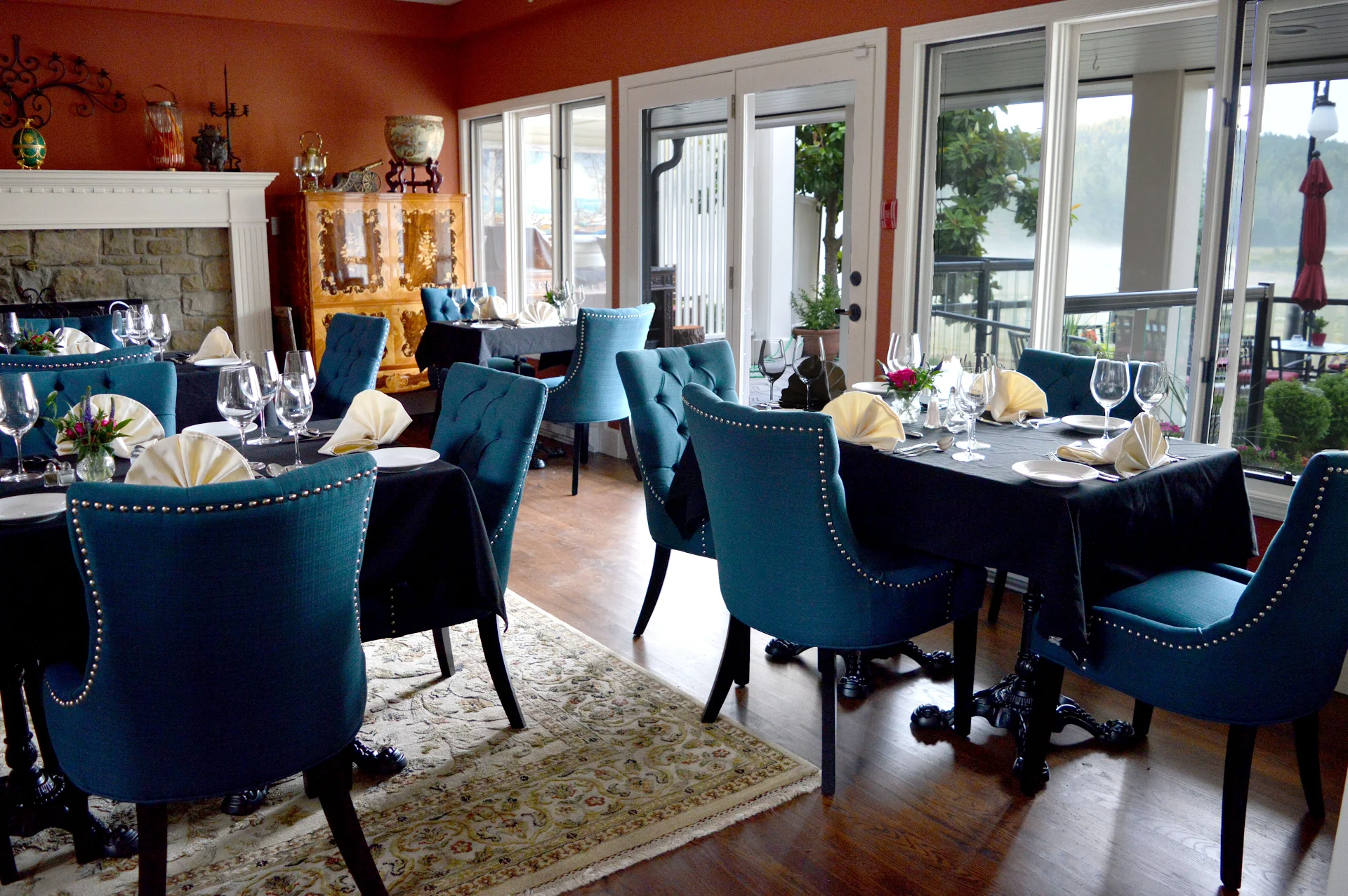 Woodstone Restaurant and Patio