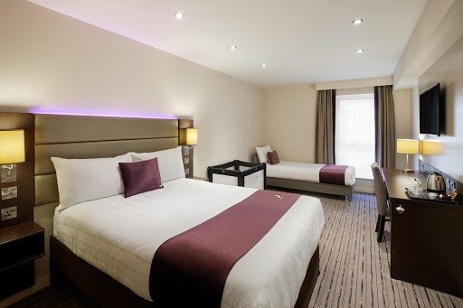 Premier Inn Aberdeen (Westhill) hotel