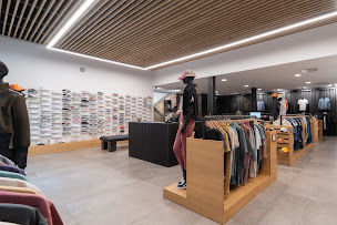 Photo n°5 de Energy Store à Corte (Magasin de chaussures)