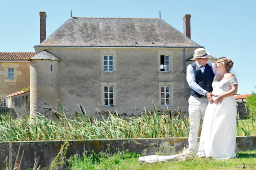 Photo de Photographe LPEB La Petite Etoile Bleue à Bouillé-Loretz (79290)
