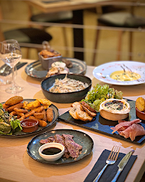 Photo n°2 de Le Monopol à Pernes-les-Fontaines (Restaurant français)