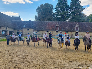 Photo n°2 de Haras De Neaufles à Neaufles-Saint-Martin (Service de tours de poneys)