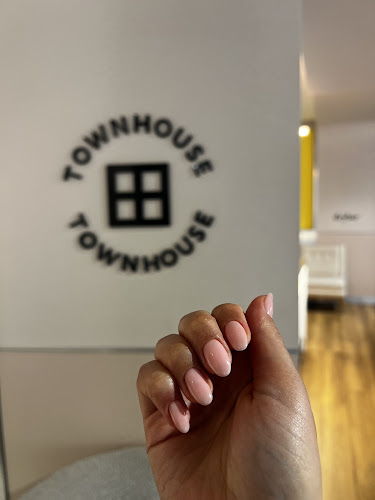 Comments and reviews of Townhouse Nail Salon, Milton Keynes