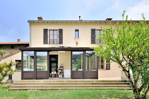 Photo n°45 de Vie & Véranda à Saint-Bonnet-de-Mure (Constructeur de kiosques/pavillons de jardin)