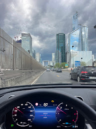 Photo n°5 de Taxirport78 à Saint-Germain-en-Laye (Service de transport)