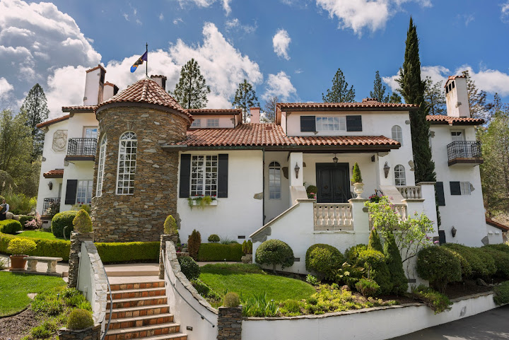 Chateau du Sureau by null