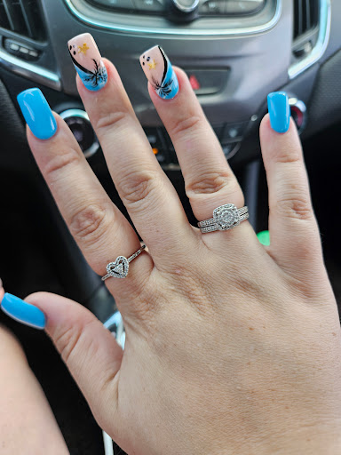 Ultralux Salon and Spa - Thumbnail