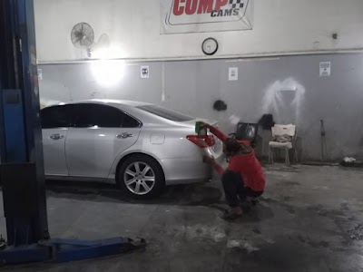 Photos of Al Mayali Auto Maintenance Workshop