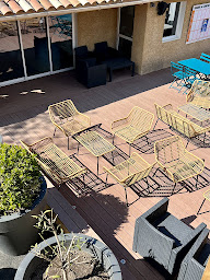 Photo n°7 de Camping du Pont – Pradons, Ardèche à Pradons (Terrain pour camping-cars)