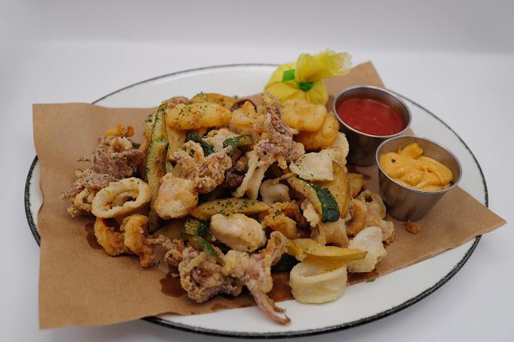 Strada in the Grove by null