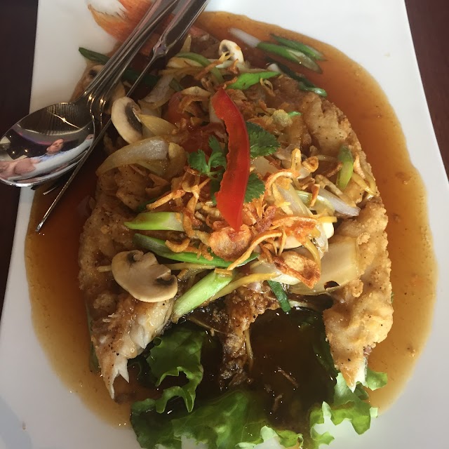 Soontorn Bahn Thai