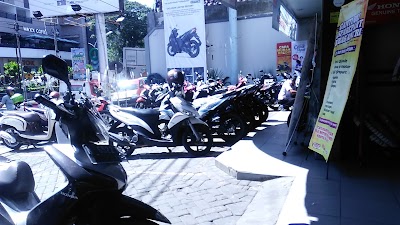 Photos of Dealer Honda Kurnia Motor