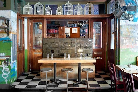 Building On Bond by null