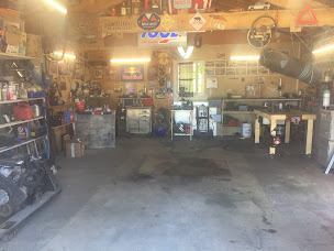 Photo n°11 de 2lt 4x4 à Escource (Magasin de pièces automobiles)