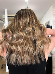 Photo n°7 de Urban Coiff à Bourges (Salon de coiffure)