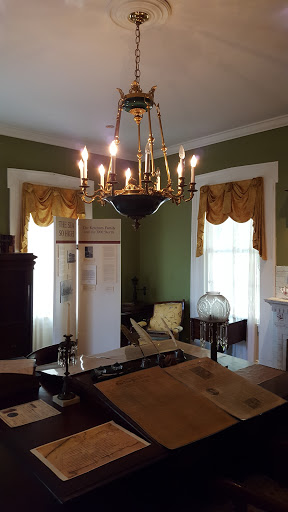 Menard House - Thumbnail