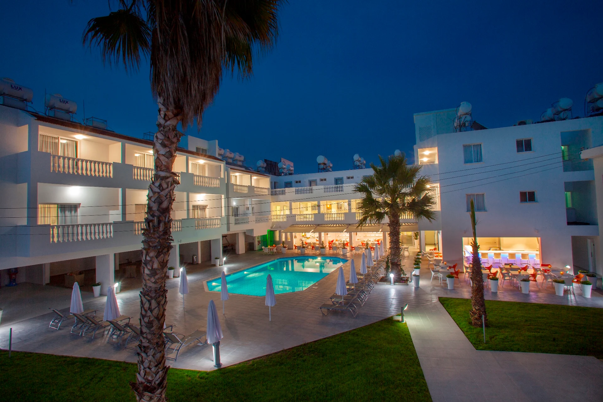 Princessa Vera Hotel-Apartments