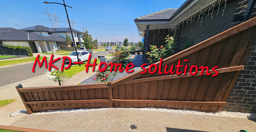 Fence painting MKD HOME SOLUTIONS - Thumbnail