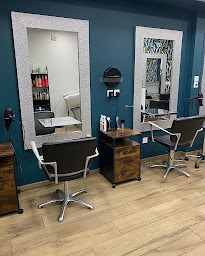 Photo n°8 de À l'Angle à Plumelec (Salon de coiffure)