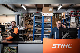 Photo n°9 de Via Motoculture - Matériel de motoculture à Vendargues à Vendargues (Atelier de réparation de tracteurs)