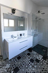 Photo n°9 de IFFENDIC PEINTURE | Peinture et décoration d'intérieur - Neuf et Rénovation à Boisgervilly (Entrepreneur spécialisé dans les revêtements de sol)