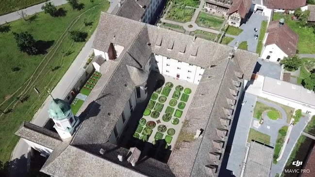 Rezensionen über Kloster Fahr in Schlieren - Kirche