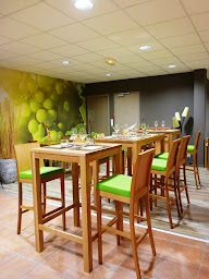 Photo n°8 de AA Le Cru Gourmand Sarl à Plérin (Bar)