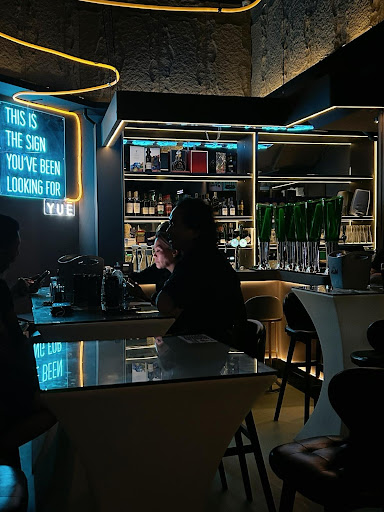 YUĒ BAR - 约吧 Gallery - Singapore
