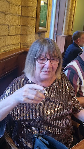Comments and reviews of The Samuel Hall - JD Wetherspoon