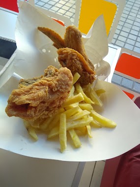 Maxxi Fried Chicken, Author: Camilo gomez cifuentes