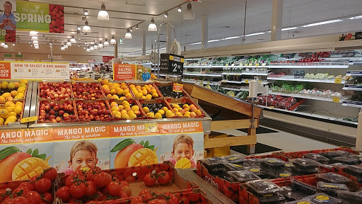 Coles Chisholm - Australia