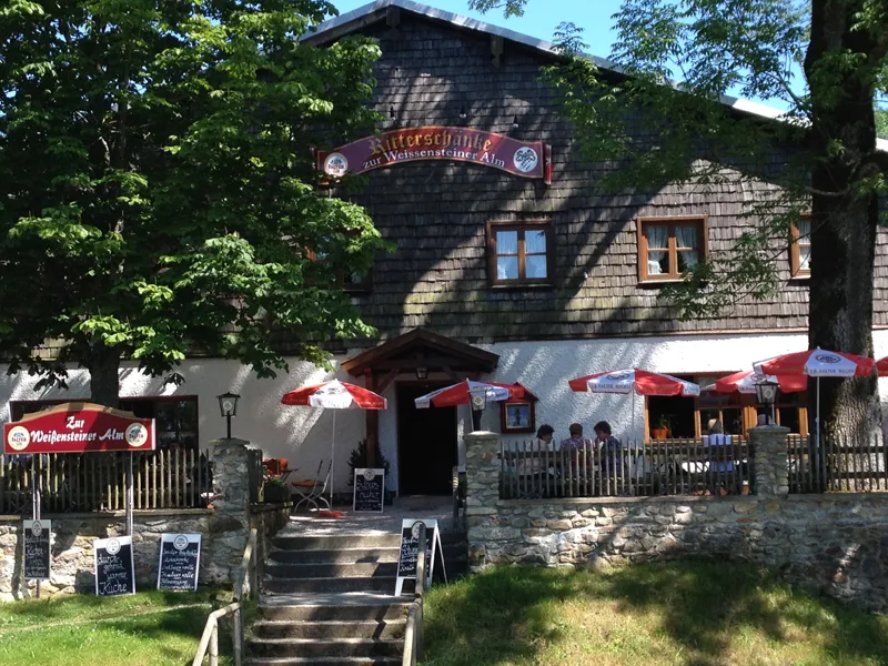 Gasthof zur Weißensteiner Alm