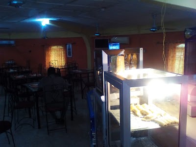 Photos of El Munchies Restaurant, Rotunda Ife
