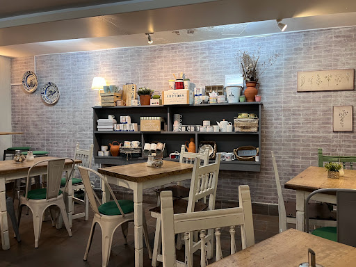 Richard's Bakery - Visual