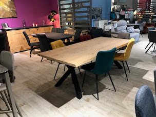 Photo n°15 de Meubles Canavese à Meyrargues (Magasin de canapés)