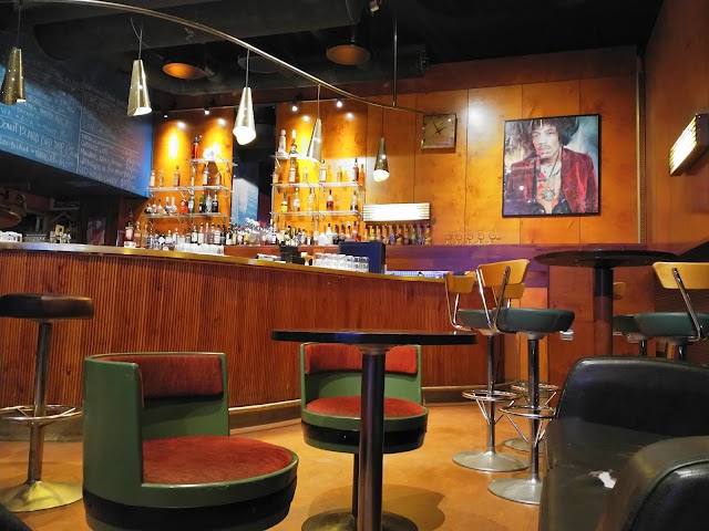 Cafe Cinema