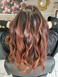 Photo n°3 de Un Brun Bohème à Villevocance (Salon de coiffure)