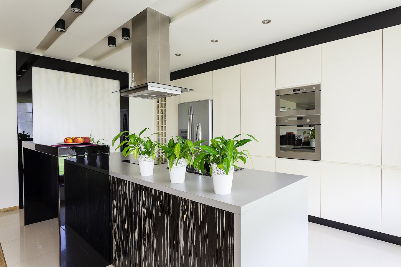 High-end kitchen cabinet finishes in Vancouver