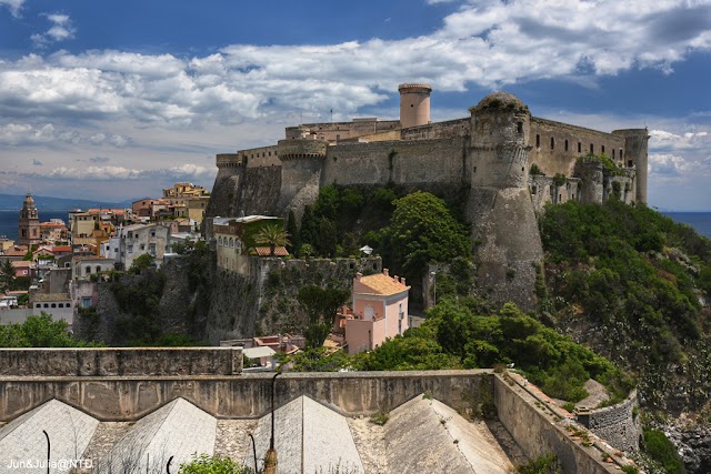 Castello Aragonese