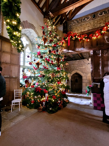 Haddon Hall - Visual