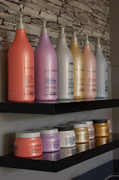 Photo n°8 de L'hair Du Temps Virginie à Mallemort (Barbier)